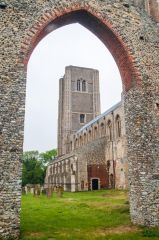 The east tower through the chapter house arch