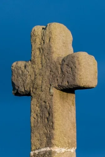 The cross head with the 'alms hollow'