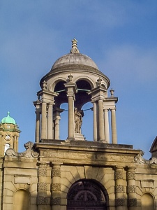 Statue of Queen Caroline over the entrance