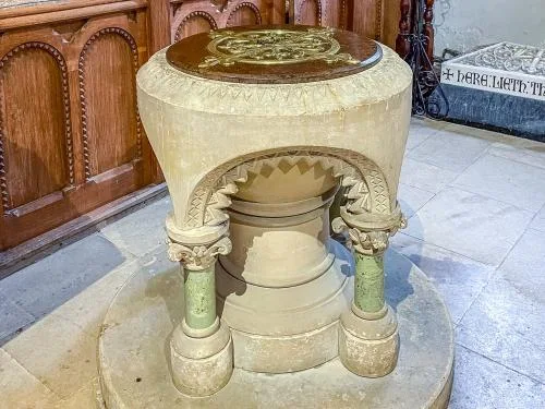 The limestone and marble font