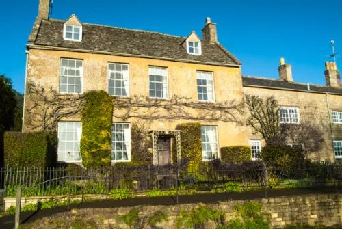 Cottages on St George's Terrace