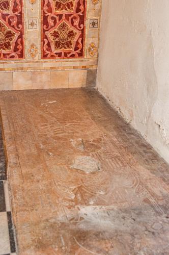 John Curwen tomb (d. 1441)