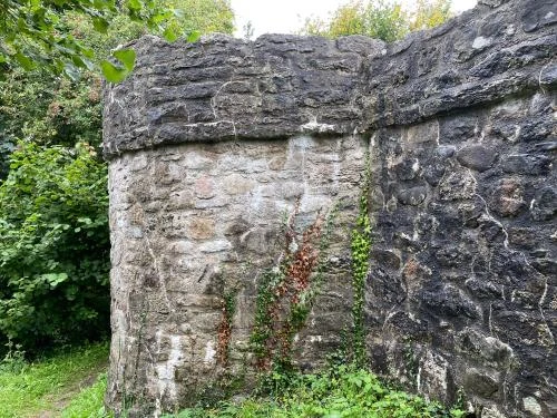 Castell Aberlleiniog