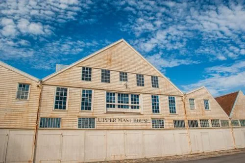 The Upper Mast House