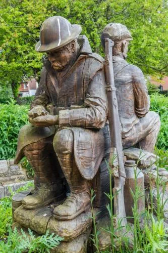 Another view of the chainsaw sculpture