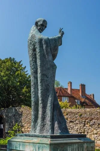 St Richard Statue