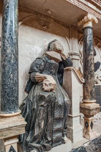 Tuckfield Monument (c. 1630)