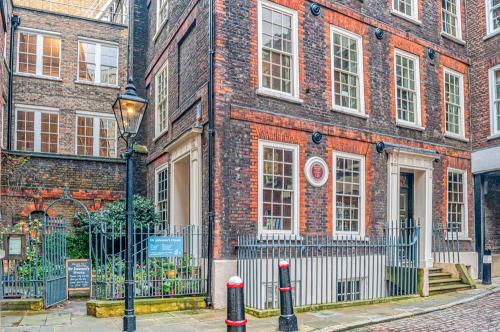 Dr Johnson's House