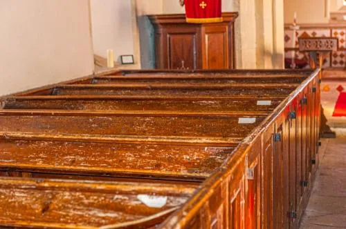 1734 box pews