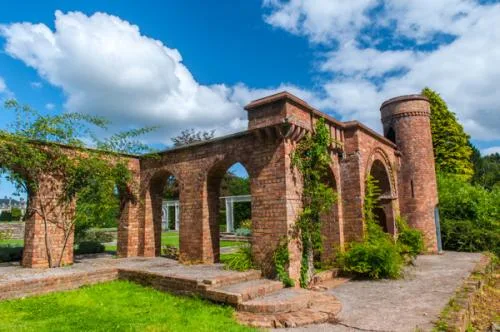 The Italianate garden