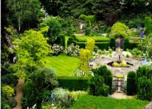 Eastleach House Garden (c) Eastleach House