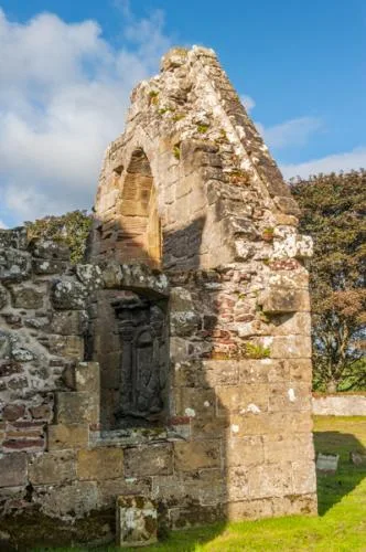 The Ross burial aisle