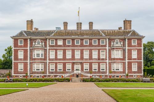 The rear facade