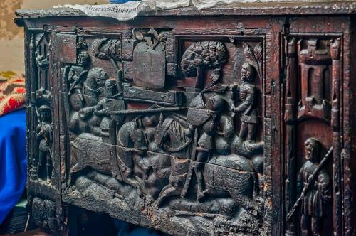 1375 Flemish chest