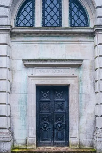 Julius Beer mausoleum