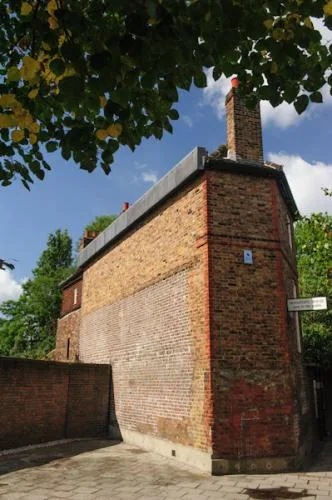 Now, there's a 'corner room'