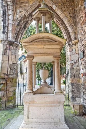 The Titanic memorial fountain