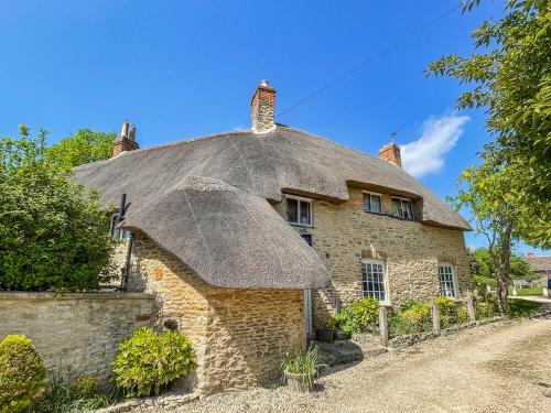Thatched cottage, Islip, Oxfordshire