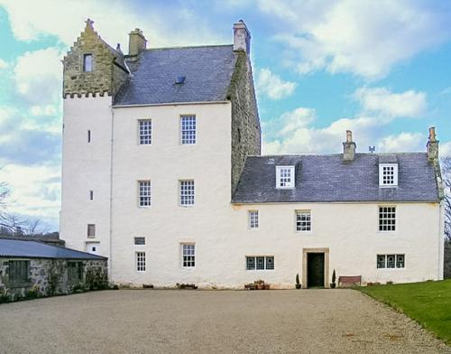 Kinnairdy Castle (c) Ann Harrison