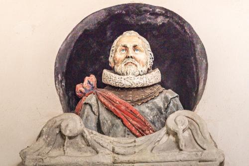 Thomas Godfrey memorial, 1623