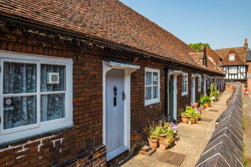 Maynard and Cotton Hospital (almshouses)