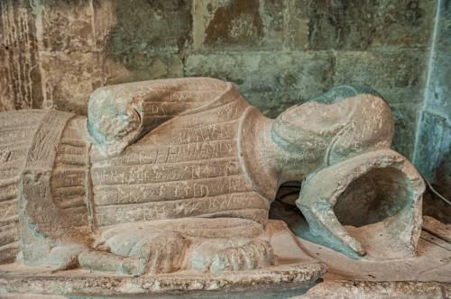 Sir Robert de Shurland effigy