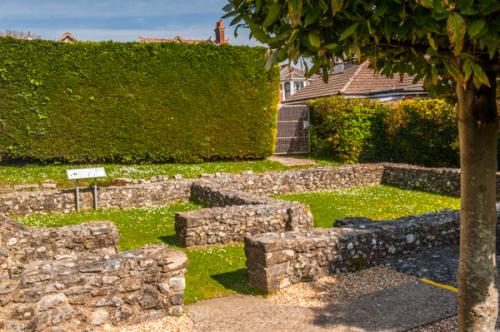 Reception room foundation walls