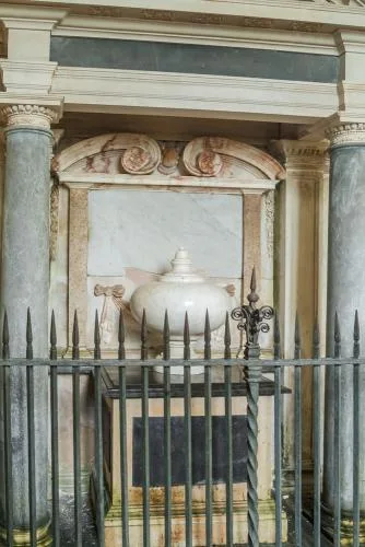 Sir Edmund Paston tomb, 1632