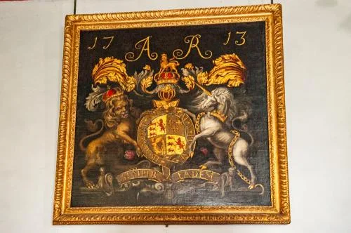 The 1713 royal coat of arms