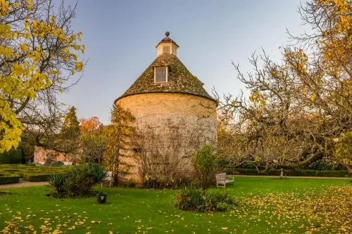 The Pigeon House Garden