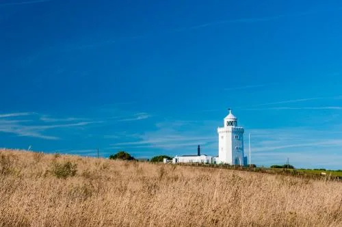 View from the coastal path along the White Cliffs