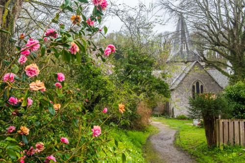 St Anthony-in-Roseland church
