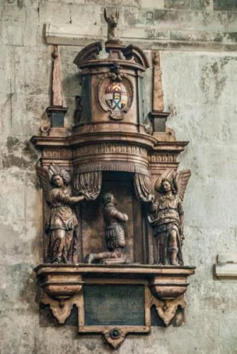 17th-century wall monument