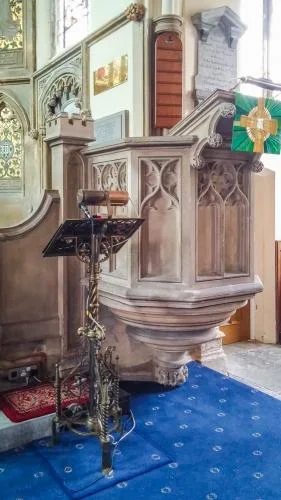 The 1837 pulpit