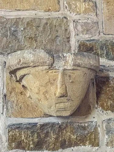 Medieval carved bracket head
