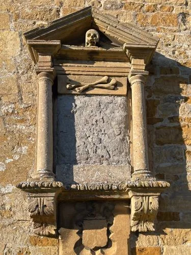 1723 Mander memorial