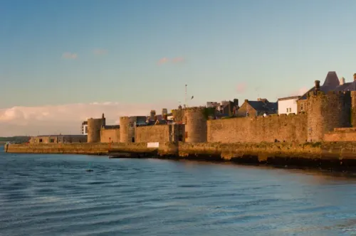 Caenarfon's medieval town walls