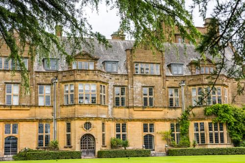 Minterne mansion house