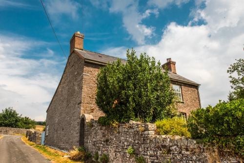 Pen-y-Gaer farm
