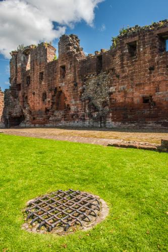 The castle well