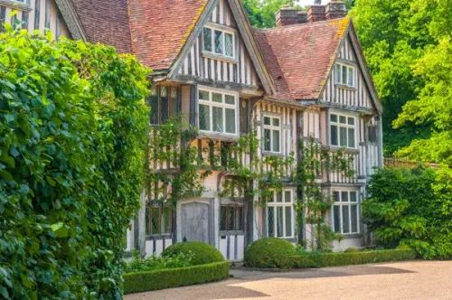 Pashley Manor House