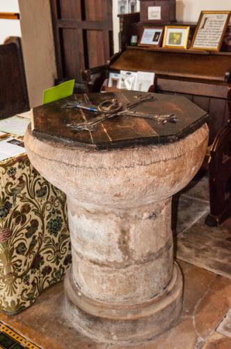 12th-century pedestal font
