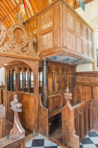 The pew and gallery