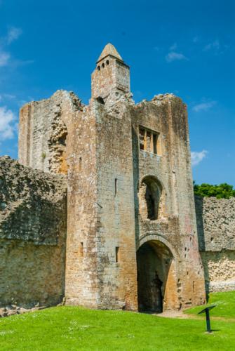 Bishop Roger's gateway tower