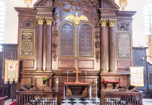 The Grinling Gibbons reredos