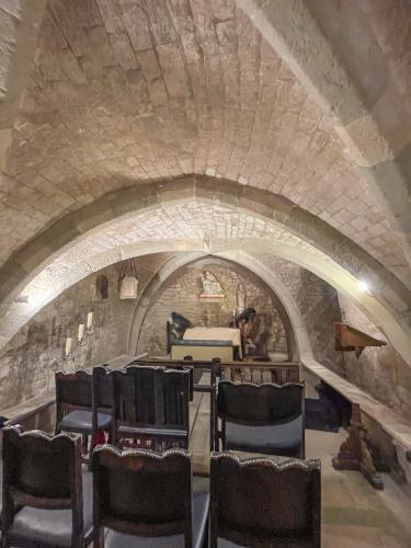The crypt chapel