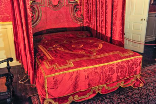 The Crimson Bedchamber state bed