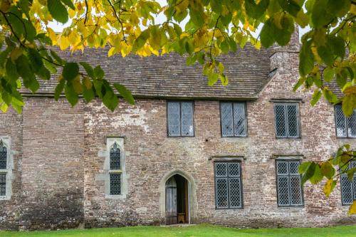 Tretower Court