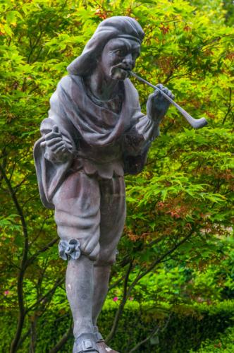 Statue of Scaramouche