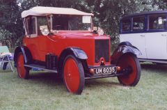 Kenilworth Castle hosts Armstrong Siddeley Anniversary